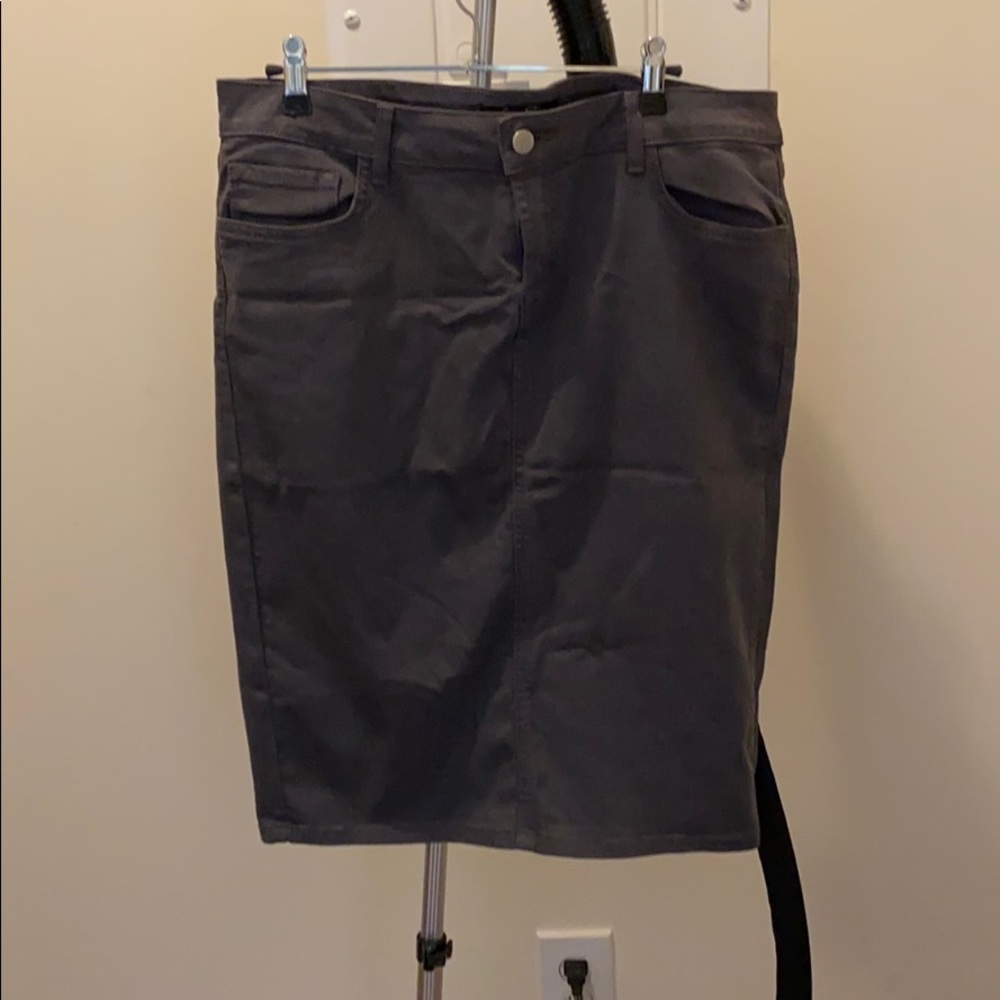 Seven two denim skirt **new**